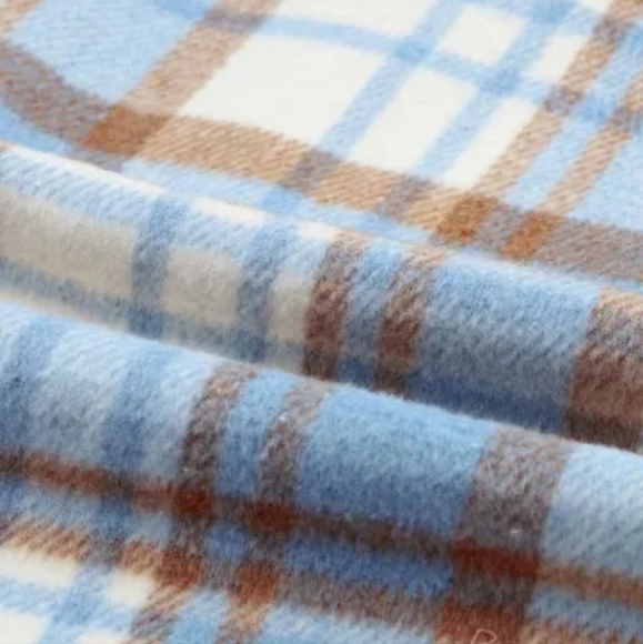 π₯New sky blue long plaid shacket - Picture 14 of 17